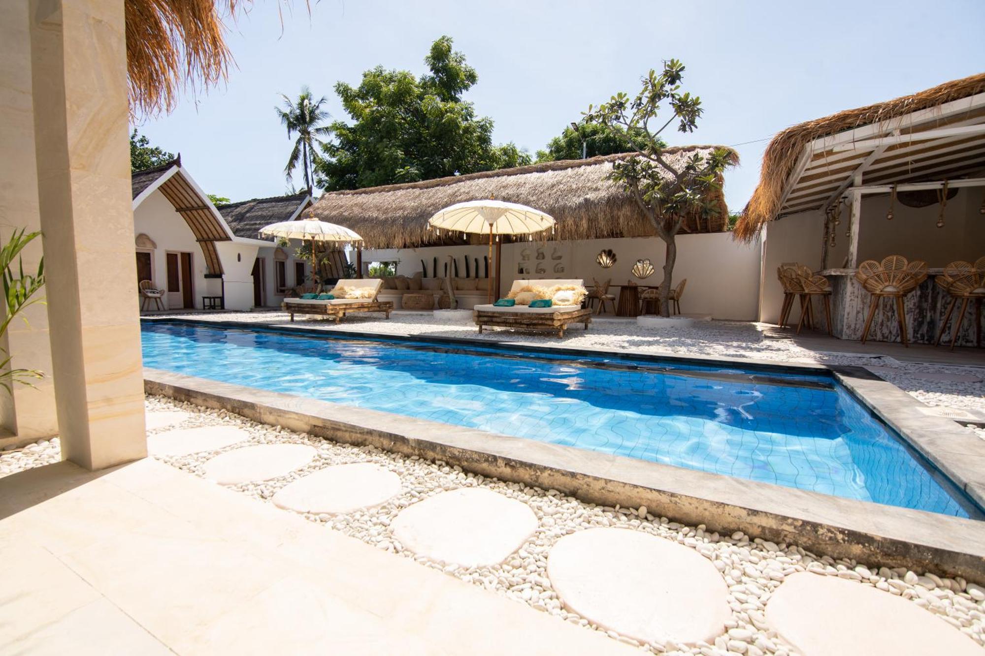 Isla De Agua Hotel Gili Air Exterior photo