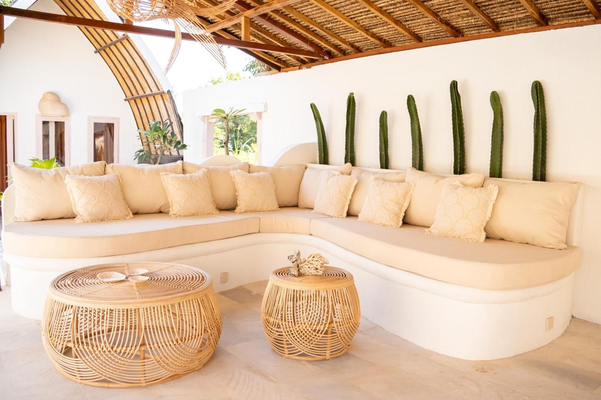Isla De Agua Hotel Gili Air Exterior photo
